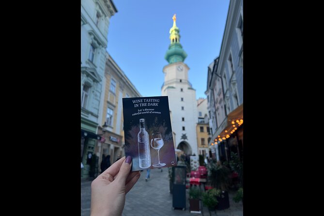 Wine Tasting IN THE DARK! - Group Size, Accessibility, and Booking Tips