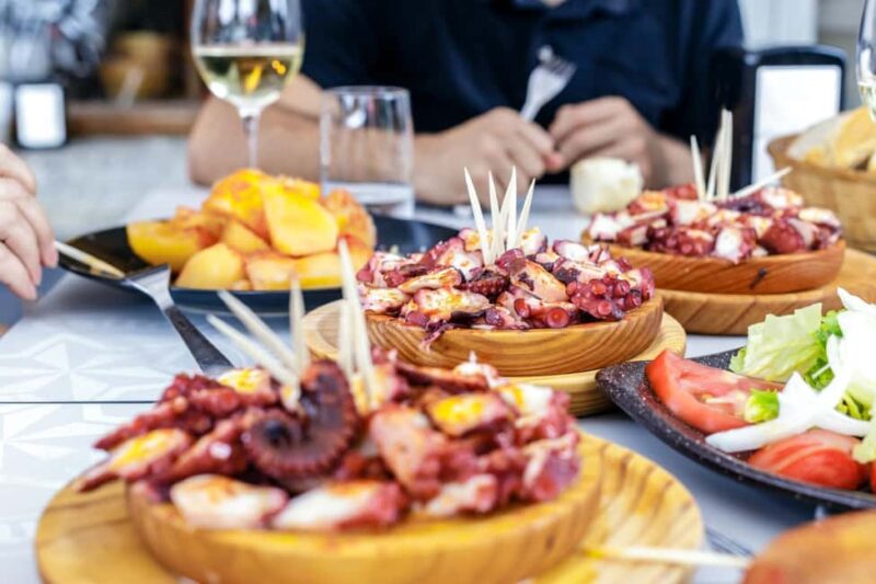 WINE TASTING & TAPAS IN THE HEART OF FARO - Guided Wine Tasting: Over 5 Portuguese Wines Carefully Chosen