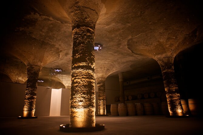 Wine tasting THE CLASSICS - The Stunning Sea and Island Views from the Vineyard