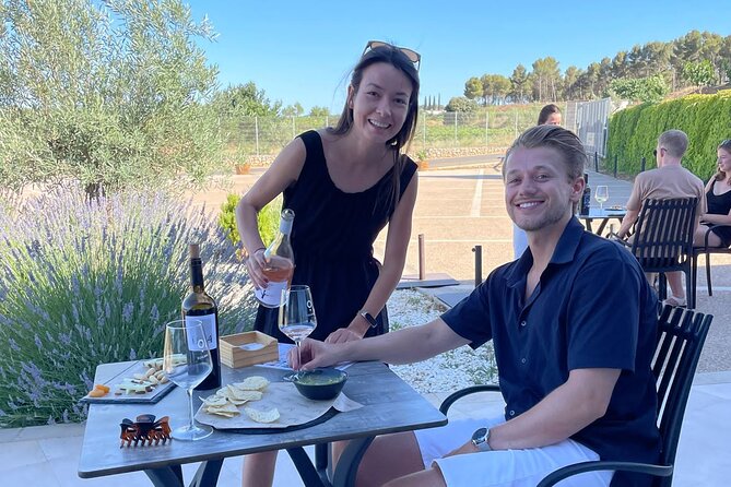 Wine tasting tour - The Personal Touch and Guide Expertise