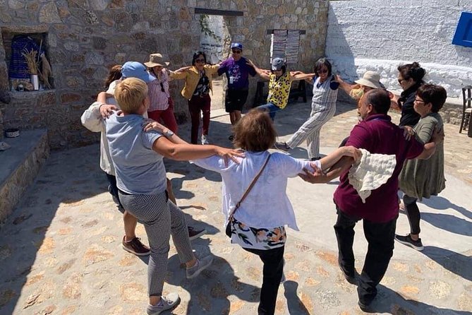 Wine Tasting Tour at a traditional farm in Mykonos - Convenient Round-Trip Transportation