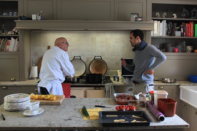 Wine tasting tour in Loire Valley with castle visits and lunch - Visiting the Château Royal dAmboise and Its Artistic Heritage