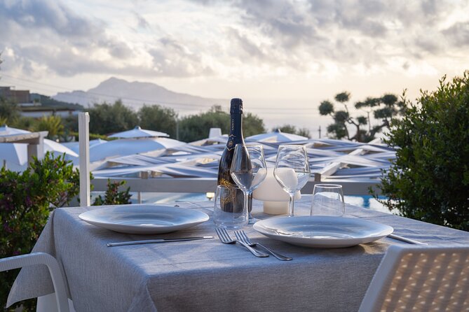 Wine tasting with lunch at Capriccio Restaurant in Sorrento - Key Points
