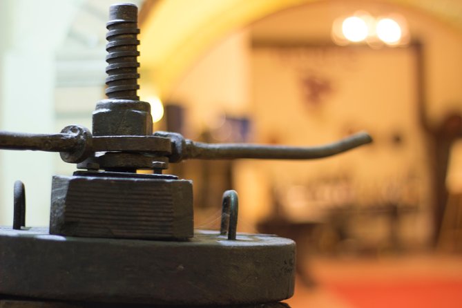 Wine tour and Tasting in Nocciano - Why This Tour Excels in Authenticity and Education