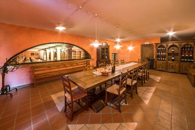 Wine Tour and Tasting on Garda Hills - The Atmosphere and Guide Expertise