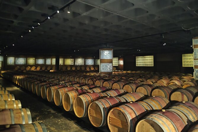 Wine Tour, discovering the famous Setúbal Moscatel - The Historic Casa-Museu of José Maria da Fonseca