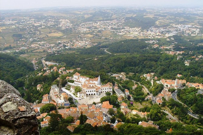 Wine Tour & Lunch By the Sea in Sintra - Flexibility and Customization of the Itinerary