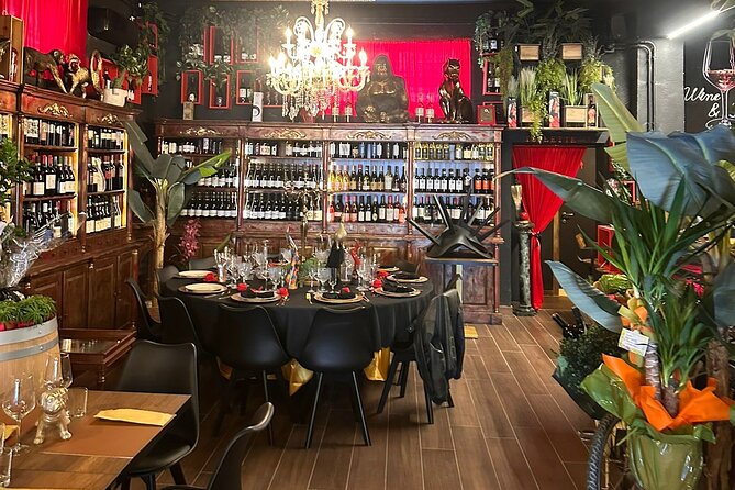 Wine&Food tasting in Sorrento - The Atmosphere and Group Size: Intimate and Engaging