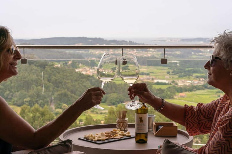 Winery in Rías Baixas with the best views of the Salnés Valley. - Practical Details: Meeting Point and Accessibility