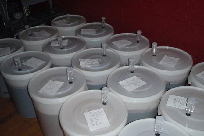 Winery Oeno Island Style Wine Tasting - Atmosphere and Setting at the Winery