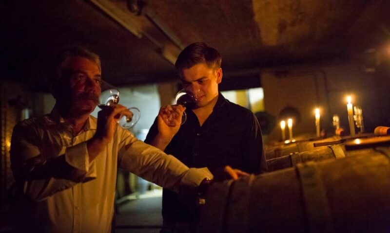 Winetasting with tour through the winery - Behind-the-Scenes Access to the Winery Cellar