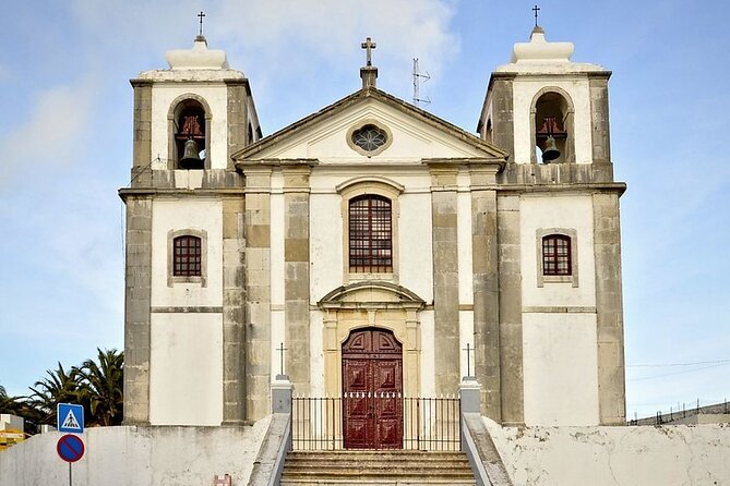 WineTour Palmela - Cheese, Wine & Bread - Practicalities: Transport, Group Size, and Booking