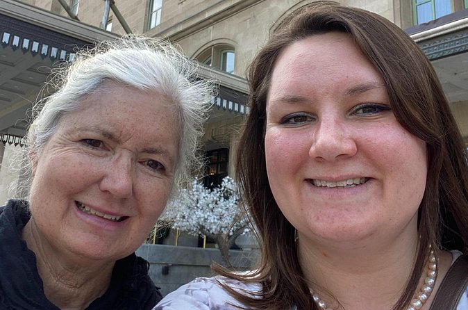 Winnipeg Private Walking Tour with a Local - Reviews and Guide Quality