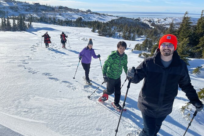 Winter Snowshoeing Adventure - Wildlife and Nature Encounters during the Tour