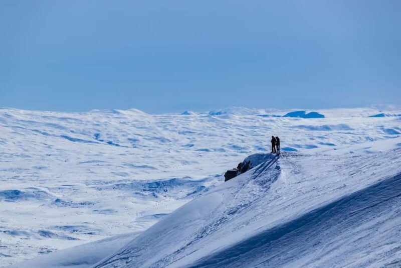 Winter Special - Tsaghkadzor, Kecharis, Abovyan & Lake Sevan - Strolling Through Abovyan: A Town of Authentic Charm