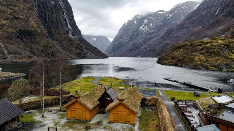 Winter Tour Viking Village, Nærøyfjord Cruise & Flåm Railway - The Flåm Railway: A Winter Wonder