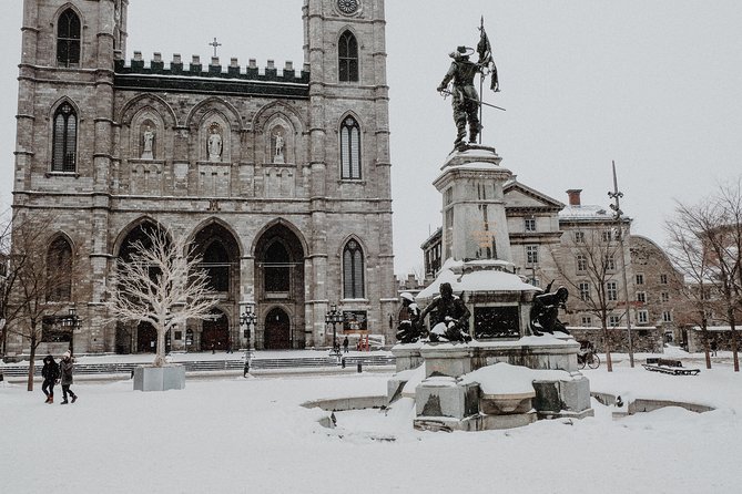 Winter Wonderland Express: Old Montreal Highlights Walking Tour - The Guide Experience and Personal Touch