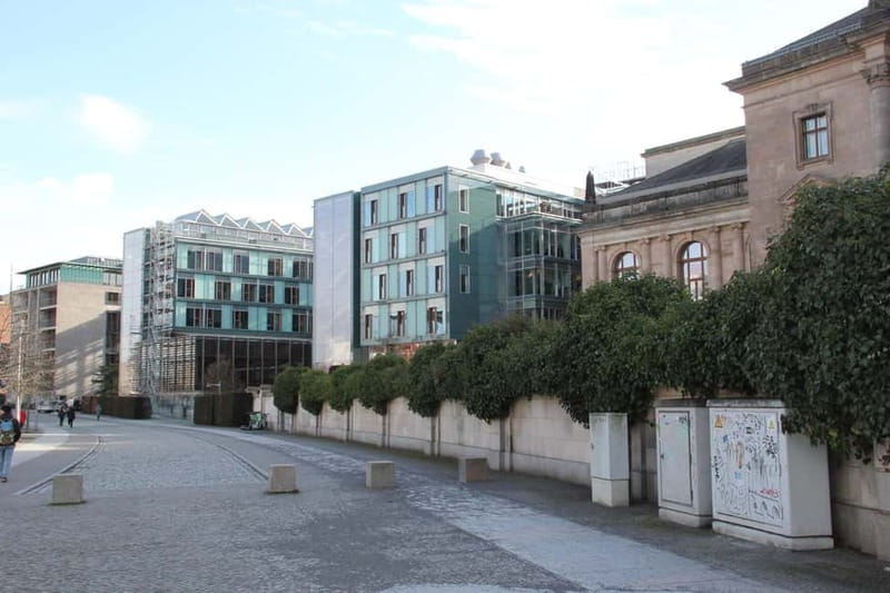 With Reichstag roof-terrace: Insider Parliament tour - Access to the Reichstag Roof-Terrace and Dome