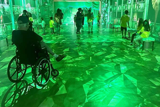 Wizard of OZ Museum tour - The Unique Exhibits and Special Features