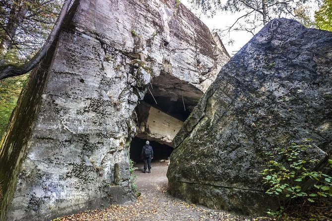 Wolfs Lair and Swieta Lipka Small Group Tour from Warsaw with Lunch - Discover the History and Beauty of the Wolfs Lair and Swieta Lipka from Warsaw