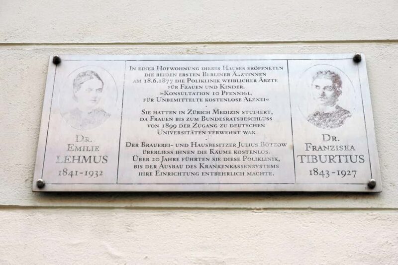 Women of Berlin: A Walking Tour Through Berlin Mitte - Accessibility and Practical Considerations