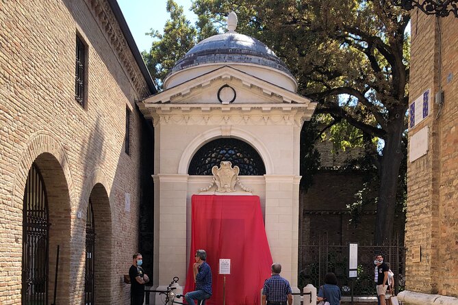 Wonderful Ravenna, visit 3 UNESCO sites with a local guide on a private tour - What to Expect: Pacing, Accessibility, and Atmosphere