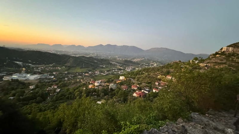 Wonderful Sunset and Dinner in the Castel Of Petrela - Sunset Views: The Perfect Backdrop for Photos and Reflection