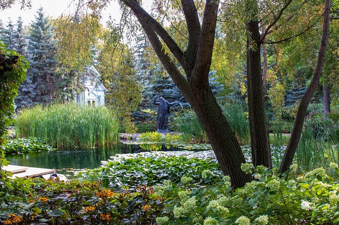 Wonderful Winnipeg: 3 Smartphone Audio Guided Walking Tours - The Legislative Grounds and War Monuments