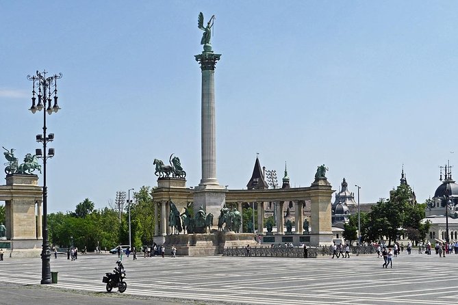 Wonders of Budapest, private tour by car! - Starting Point and Logistics: From Budapest Hotels to the City’s Landmarks