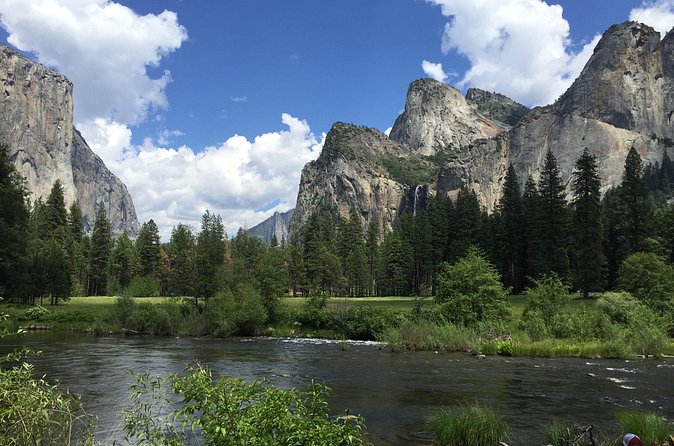 Wonders of Yosemite: Explore Yosemite Valley and Giant Sequoias - Key Points