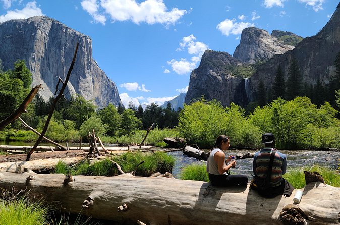 Wonders of Yosemite: Explore Yosemite Valley and Giant Sequoias - El Capitan: The Climbing Legend