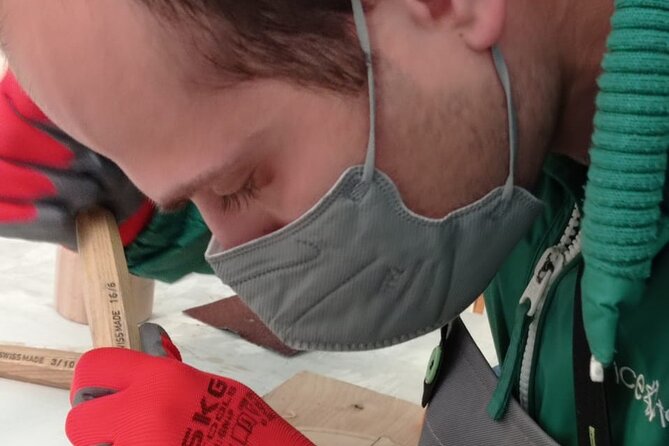 Wood carving workshop in Santorini no1 - Timing, Pacing, and Accessibility of the Workshop