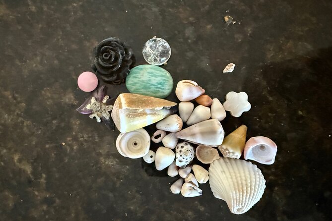 Workshop Beachy bridal hair piece or upcycled mermaid treasures - The Art of Incorporating Hawaiian Seashells and Cultural Stories