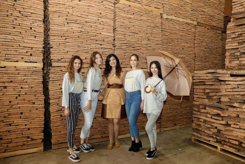 Workshop Cork Necklace, Bracelet, Brooch and Keychain - Logistics and Accessibility