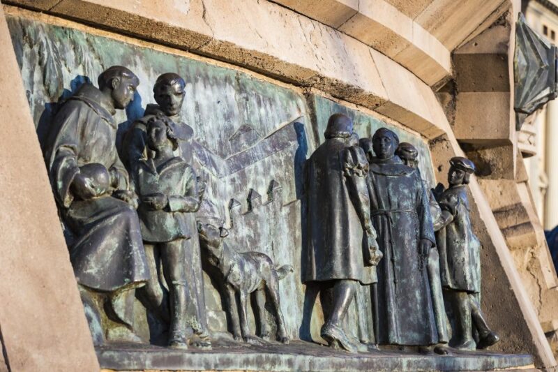 World War II History in Barcelona Old Town Private Tour - Logistics, Accessibility, and Practical Tips