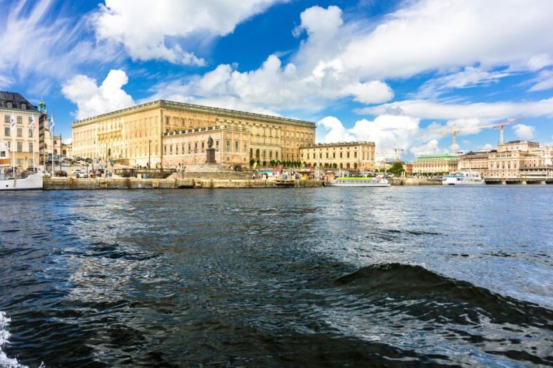 World War II Stockholm Old Town Walking Tour and Army Museum - Key Points