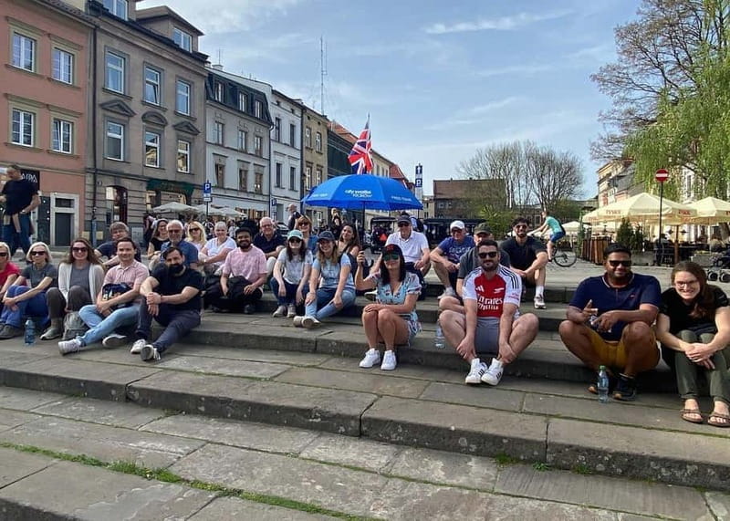 World War Two in Krakow: Jewish Quarter and Ghetto Tour - Visiting the Original Buildings of the WWII Ghetto