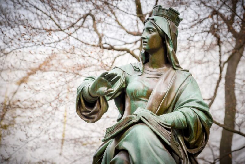 Worms - Private Tour - Visiting the Oldest-Existing Synagogue from 1034