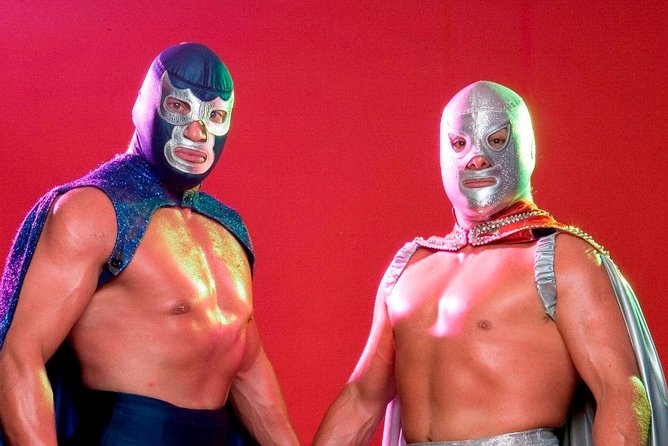 Wrestling show and a Mexican dinner - Highly Praised Guides and Flexible Experience