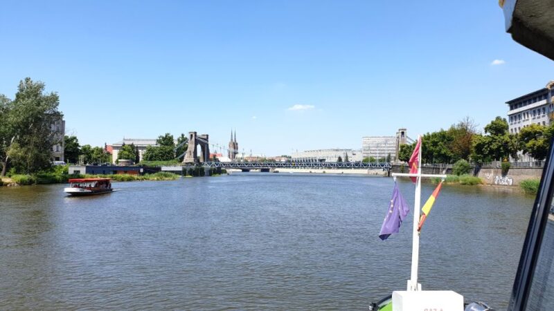 Wrocaw: Boat cruise with a licensed guide (1 hour) - The Unique Appeal of This Wrocław Boat Cruise