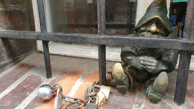 Wrocaw: Following the dwarfs'. See the city differently! 2h - Exploring Wrocław’s Old Town with Bronze Dwarves