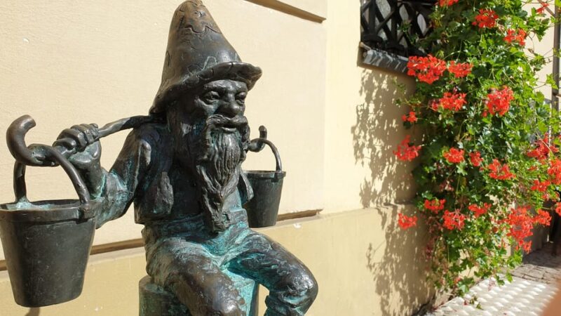 Wrocaw: Following the dwarfs'. See the city differently! 2h - Accessibility and Booking Flexibility