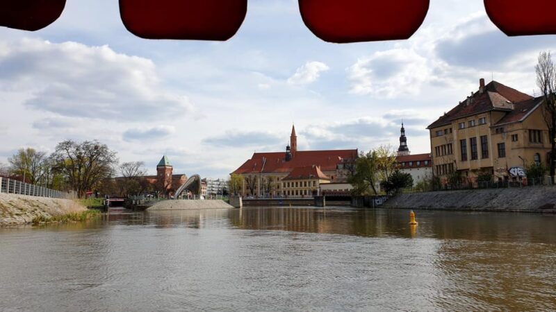 Wrocaw: Gondola cruise with a guide (1 hour) - Exploring Wrocław’s Most Famous Landmarks from the Water