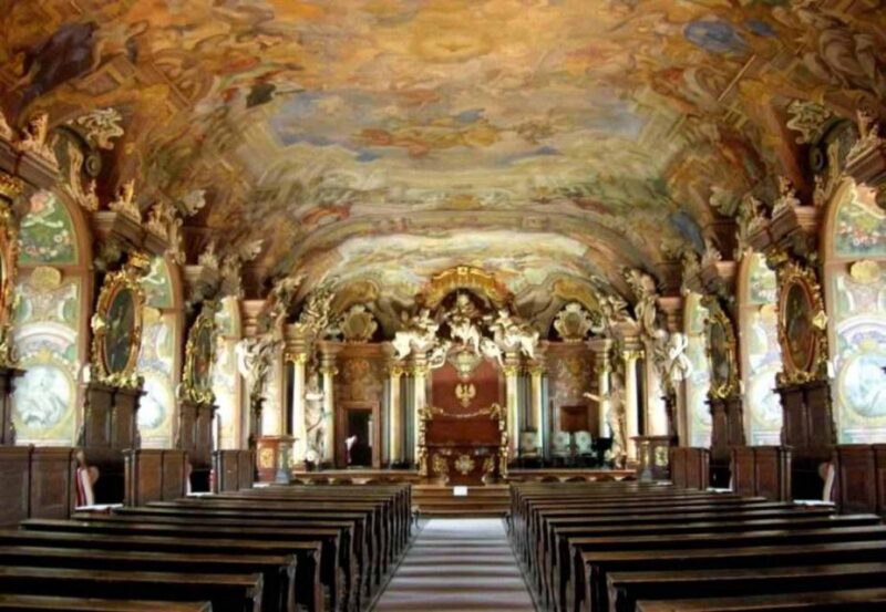 Wrocaw: Long City Walk and Luxury Ship Cruise (for groups) - The Luxurious River Cruise on the Oder