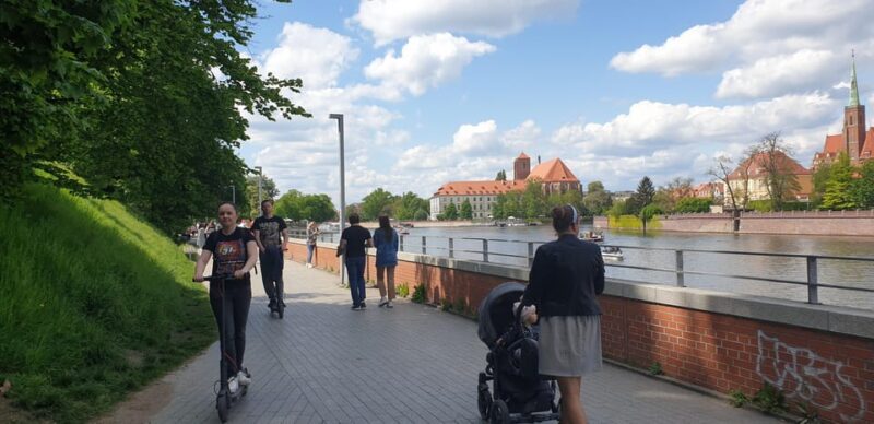 Wrocaw: Venice of the North! Monuments on the Odra River 2h - Reaching Holteia Hill for Panoramic Views