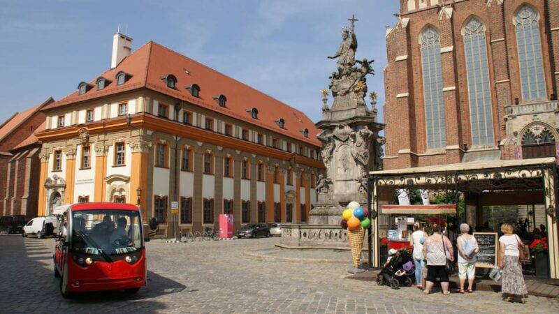 Wroclaw: 2-Hour Private E-Bus Tour for small groups/4 places - Discover Wrocław’s Plac Solny and the Jewish Quarter