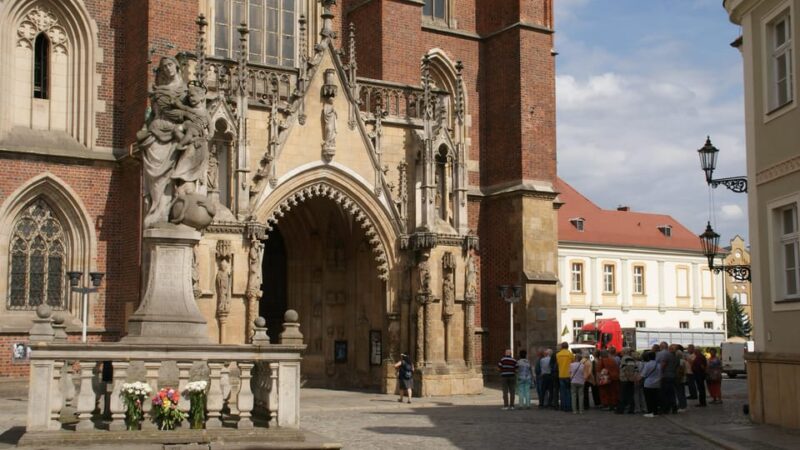 Wroclaw: 2-Hour Private E-Bus Tour for small groups/4 places - Ostrów Tumski and the Cathedral of St. John