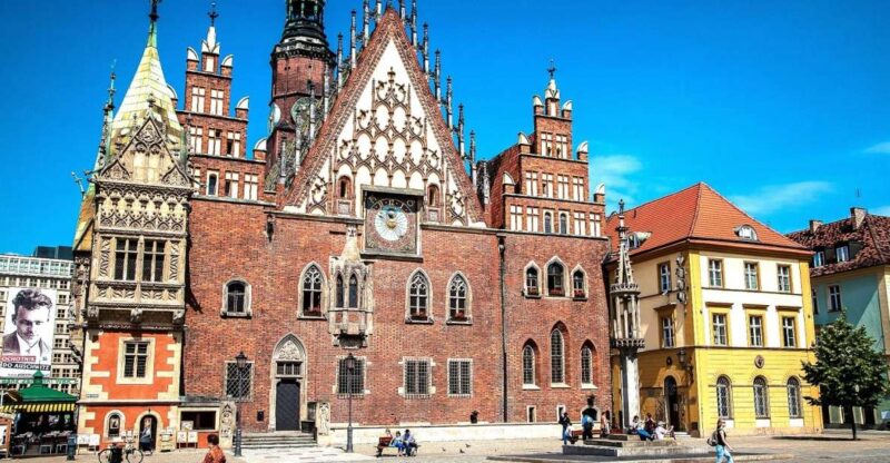 Wroclaw: City of 100 Bridges 4-Hour Private City Tour - Explore Wroclaw’s UNESCO Heritage and Historic Landmarks