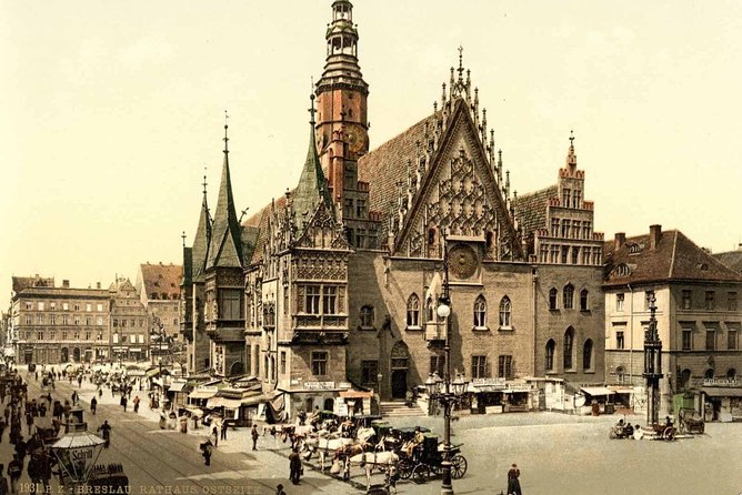 Wroclaw different - secrets of the city, 2 hours. 1-9 people - Starting at the Rynek: Wroclaw’s Heart and Its Gothic Gem