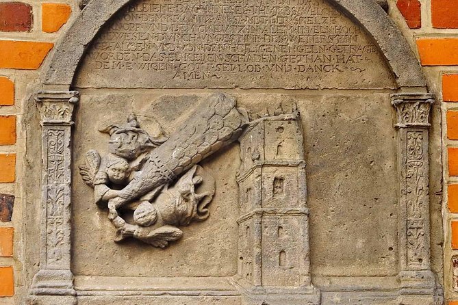 Wroclaw different - secrets of the city, 2 hours. 1-9 people - The Mysterious Tunnel and the Angel of Death